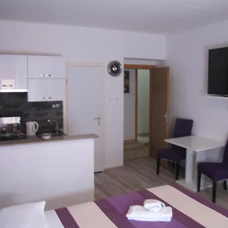 Guest house And Stambuk Ii 3*